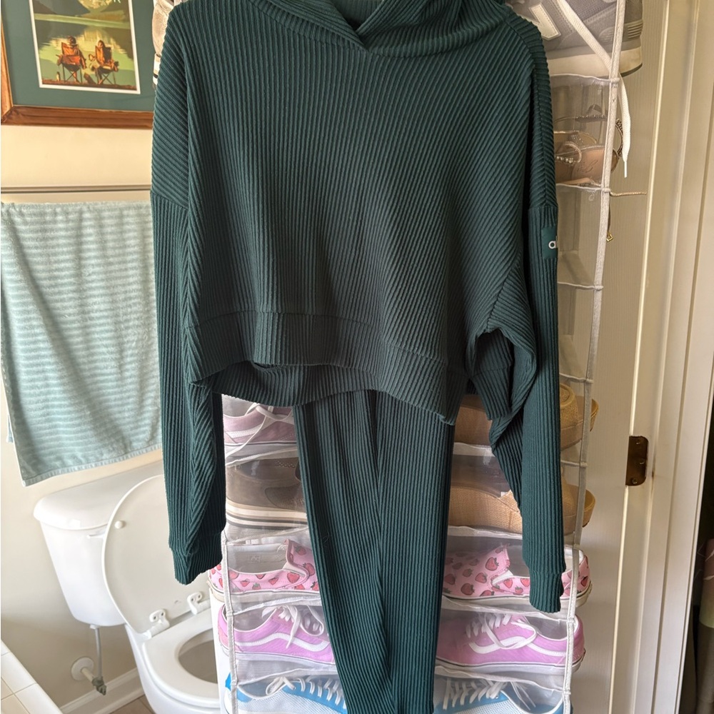ALO Yoga Teal Hooded Sweater and pants set